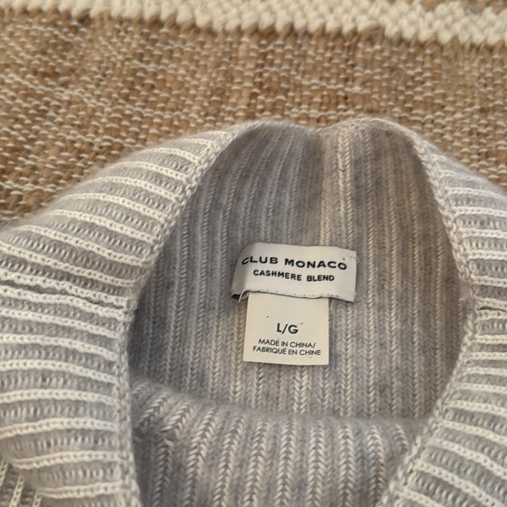 Club Monaco Cashmere Silk Mock Neck Sweater Gray Cream Large - Picture 3 of 6